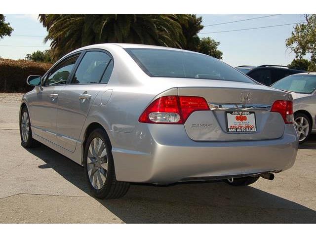 Honda Civic 2010 photo 3