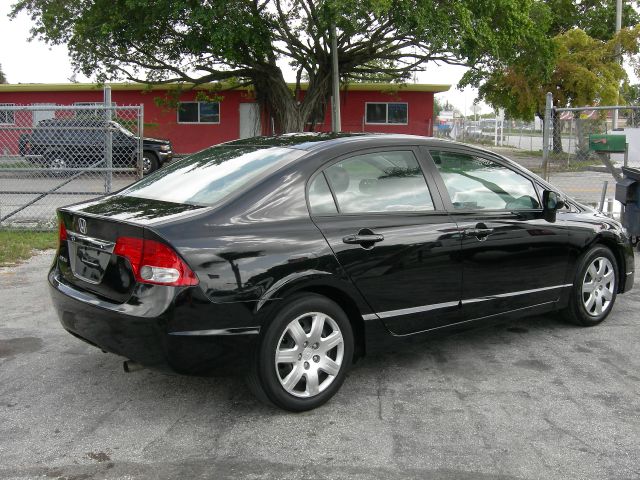 Honda Civic 2010 photo 1