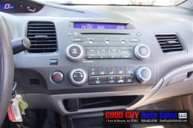 Honda Civic 2010 photo 30