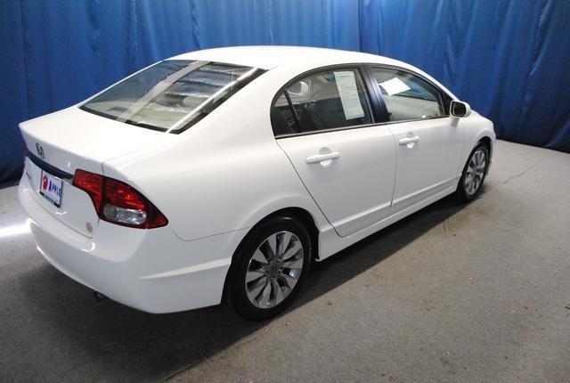 Honda Civic 2011 photo 3