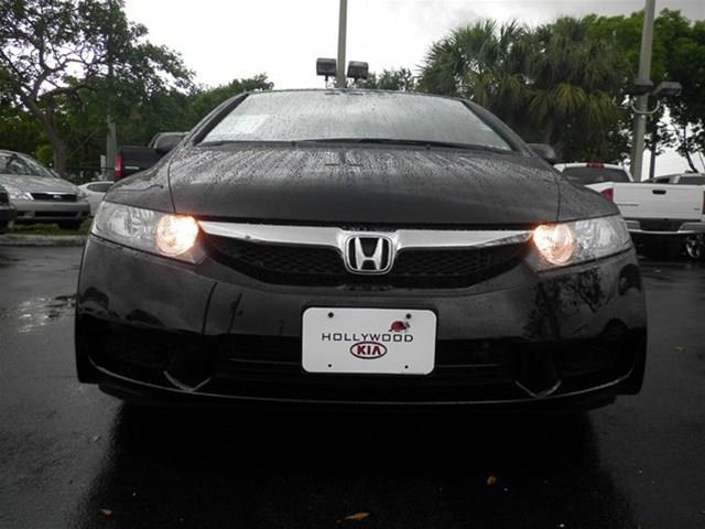 Honda Civic 2011 photo 2