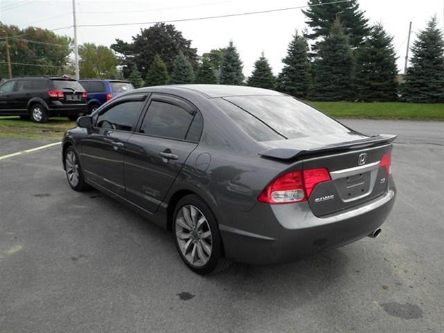Honda Civic 2011 photo 2