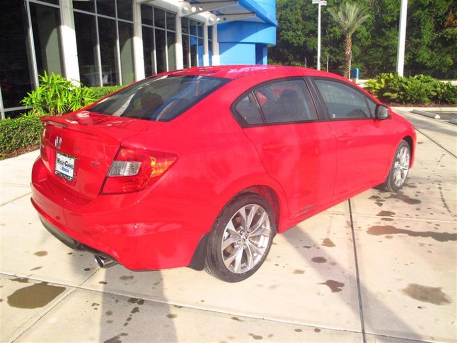 Honda Civic 2012 photo 3