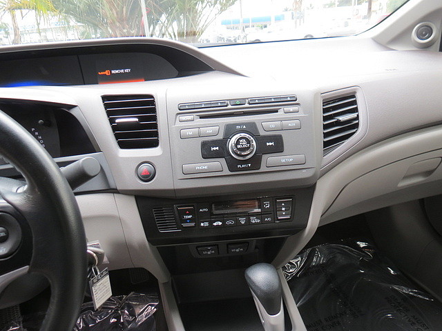 Honda Civic 2012 photo 4