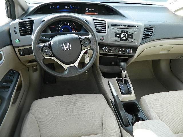Honda Civic 2012 photo 2