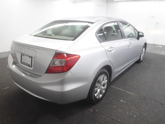 Honda Civic 2012 photo 2