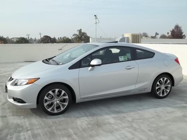 Honda Civic 2012 photo 3