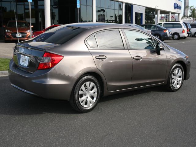 Honda Civic 2012 photo 3