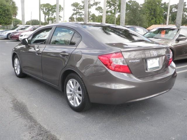 Honda Civic 2012 photo 2