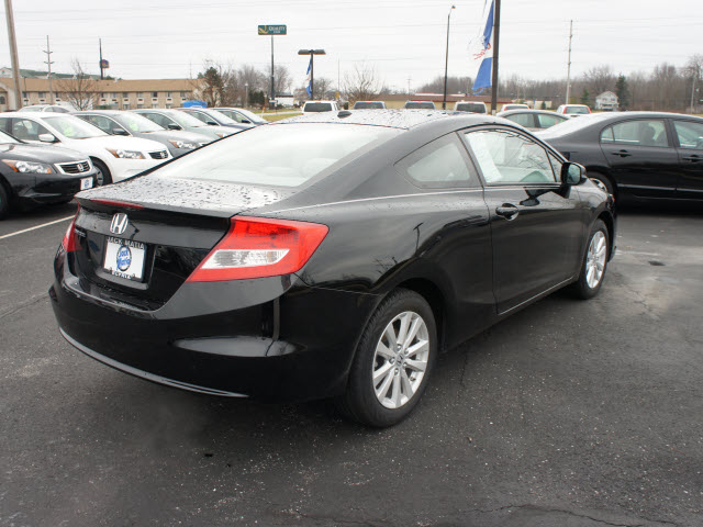 Honda Civic 2012 photo 4