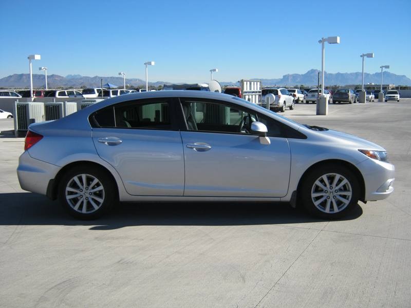 Honda Civic 2012 photo 4