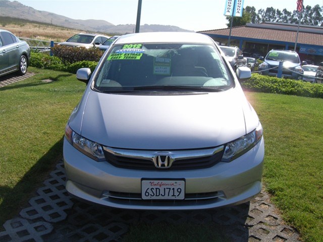 Honda Civic 2012 photo 2