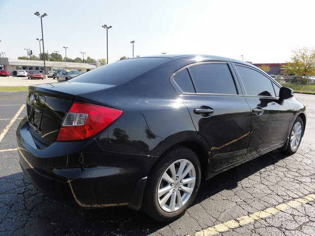 Honda Civic 2012 photo 2