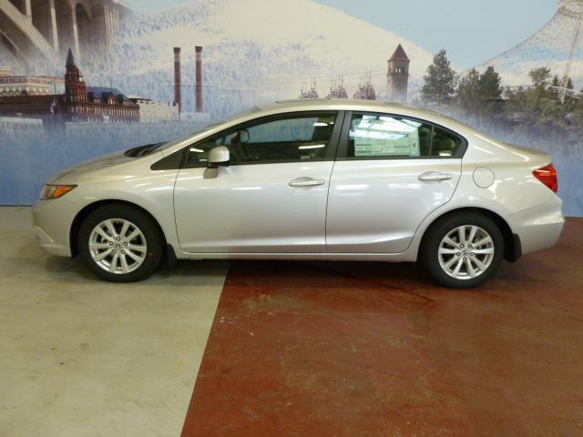 Honda Civic 2012 photo 3