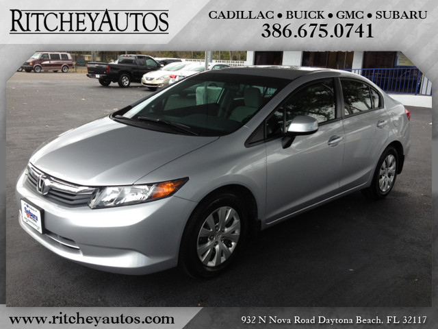 Honda Civic 2012 photo 2