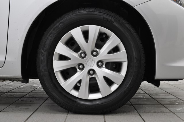 Honda Civic 2012 photo 2