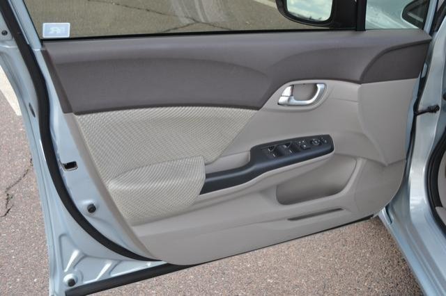Honda Civic 2012 photo 3