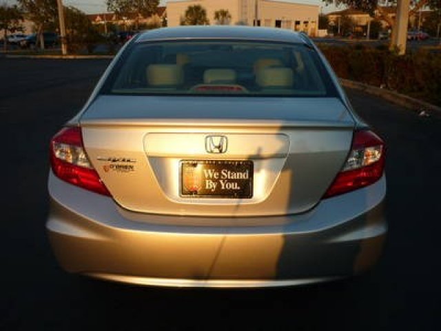 Honda Civic 2012 photo 5