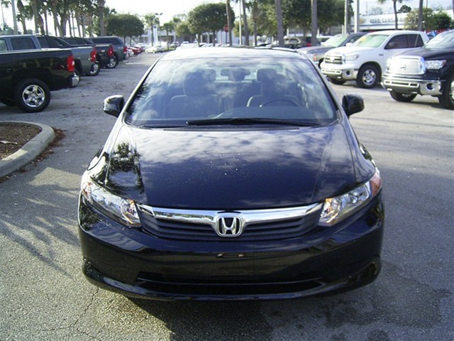Honda Civic 2012 photo 1