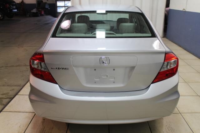 Honda Civic 2012 photo 4