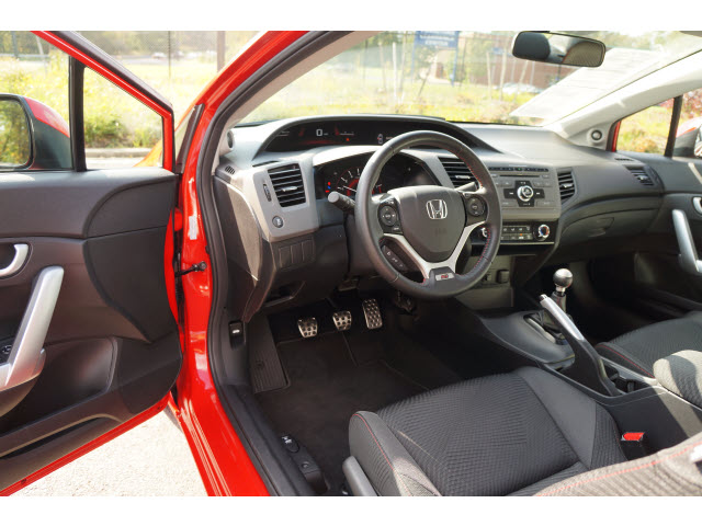 Honda Civic 2012 photo 1