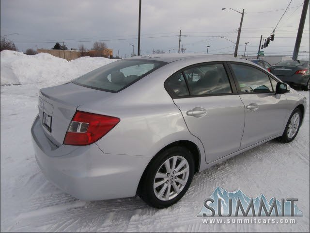 Honda Civic 2012 photo 2