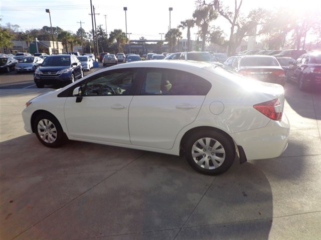 Honda Civic 2012 photo 3