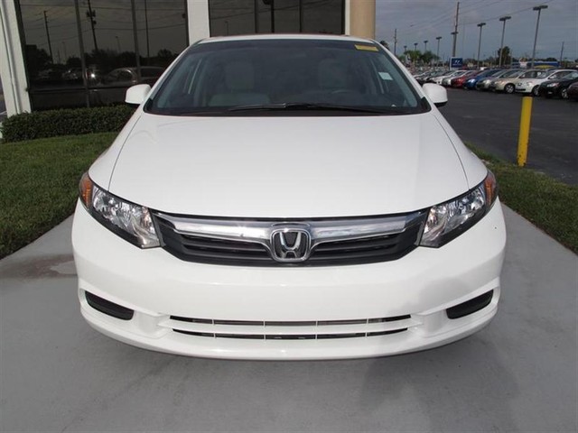 Honda Civic 2012 photo 1