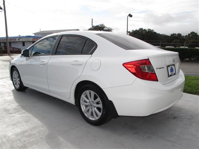 Honda Civic 2012 photo 4