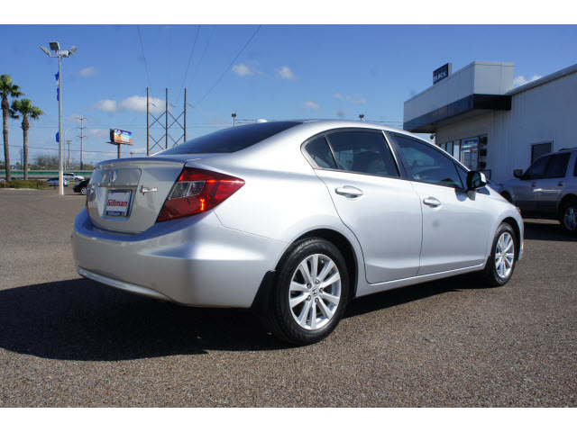 Honda Civic 2012 photo 2