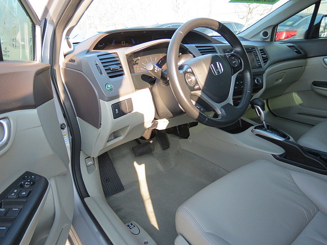 Honda Civic 2012 photo 2