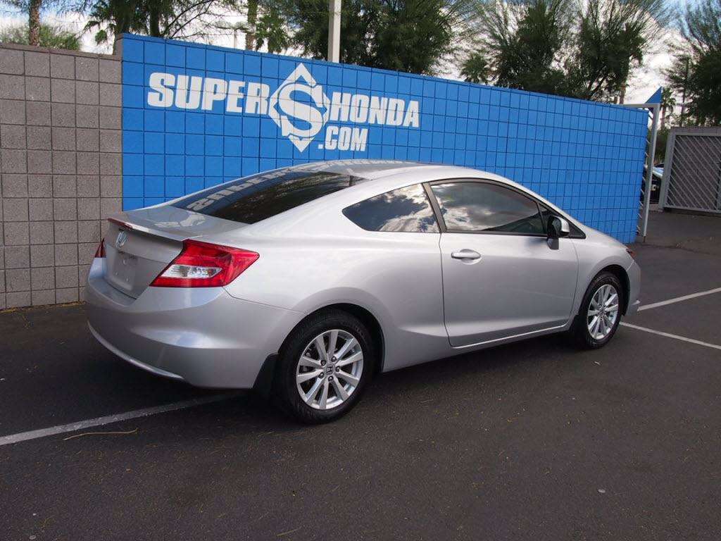 Honda Civic 2012 photo 2