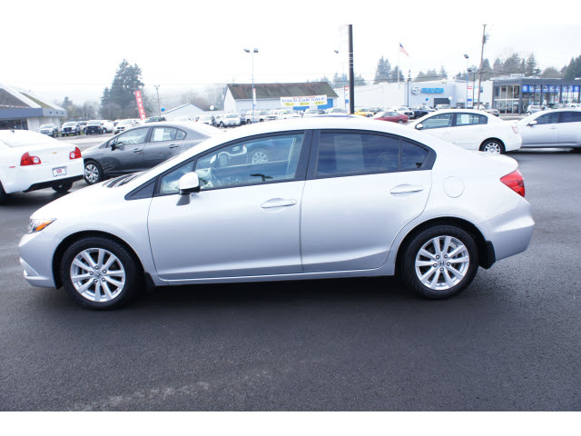 Honda Civic 2012 photo 2