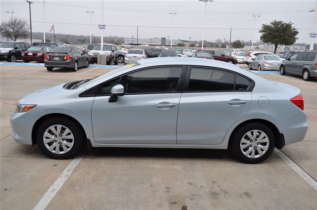 Honda Civic 2012 photo 1