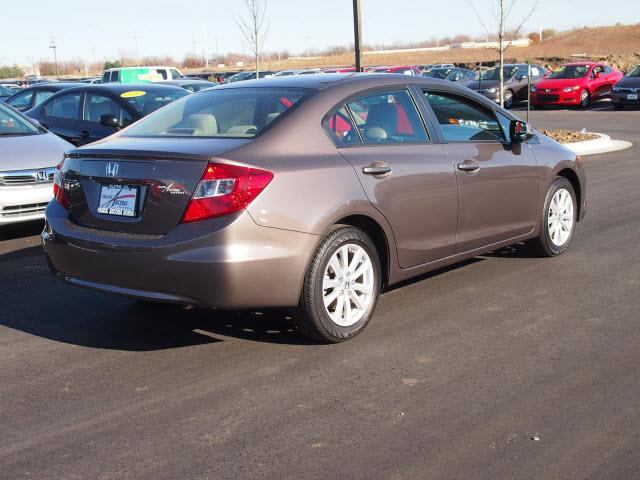 Honda Civic 2012 photo 2