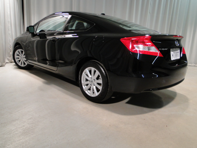 Honda Civic 2012 photo 2