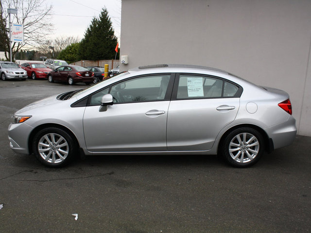 Honda Civic 2012 photo 2