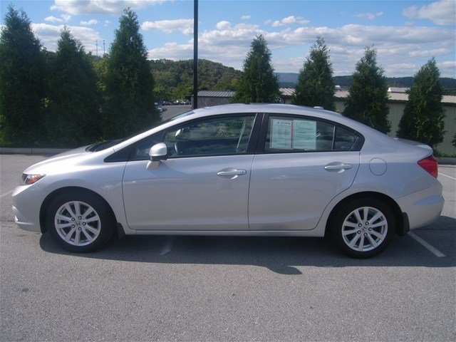 Honda Civic 2012 photo 3