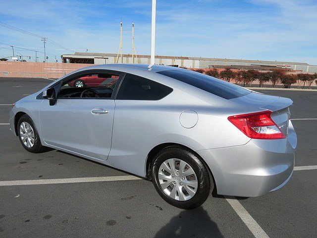 Honda Civic 2012 photo 2