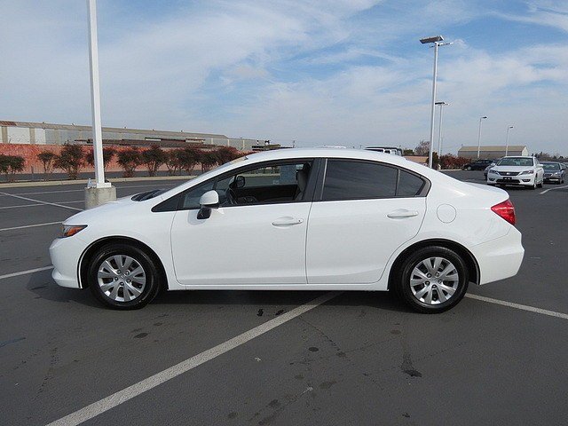 Honda Civic 2012 photo 1