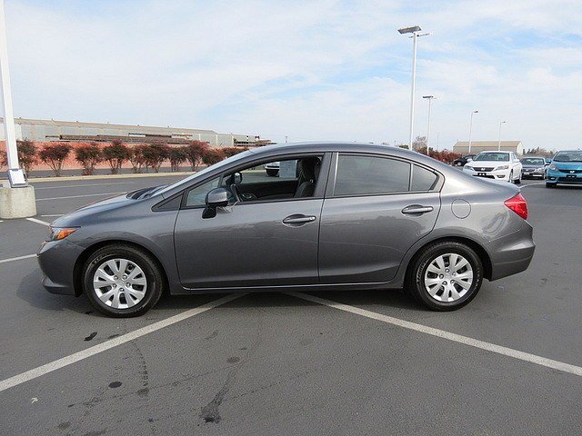 Honda Civic 2012 photo 1