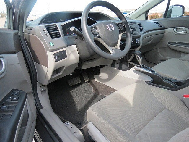 Honda Civic 2012 photo 3