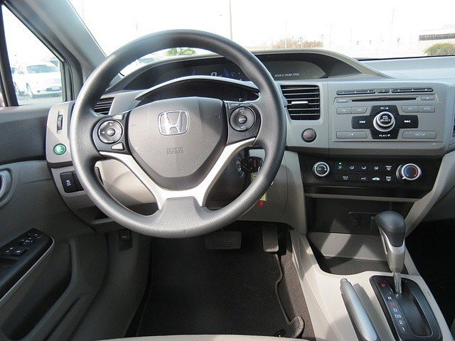 Honda Civic 2012 photo 4