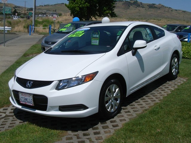 Honda Civic 2012 photo 1