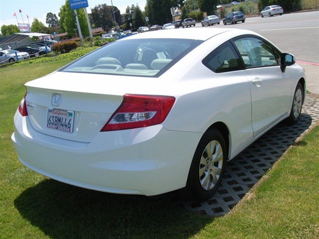 Honda Civic 2012 photo 3