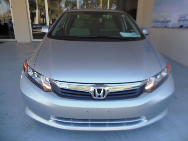 Honda Civic 2012 photo 2