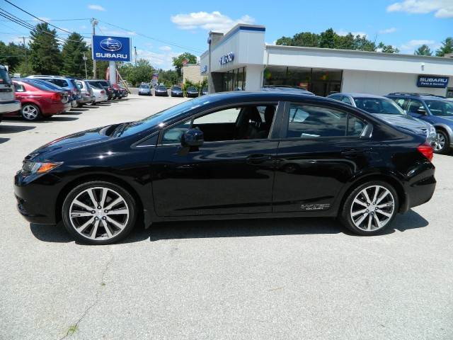 Honda Civic 2012 photo 2