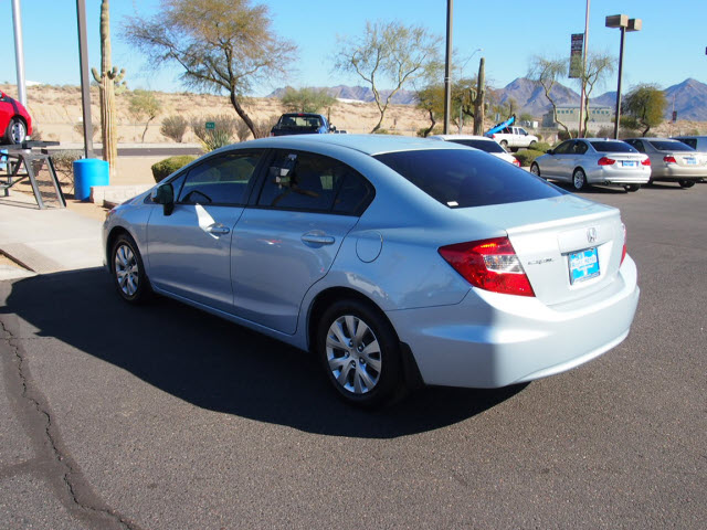 Honda Civic 2012 photo 2