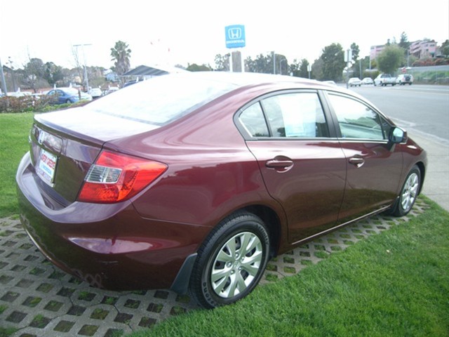 Honda Civic 2012 photo 1