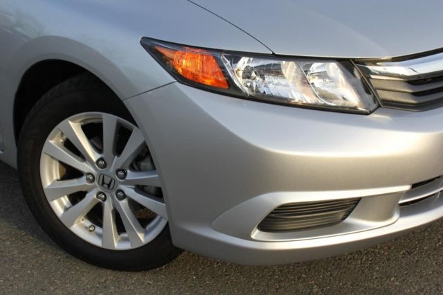 Honda Civic 2012 photo 2